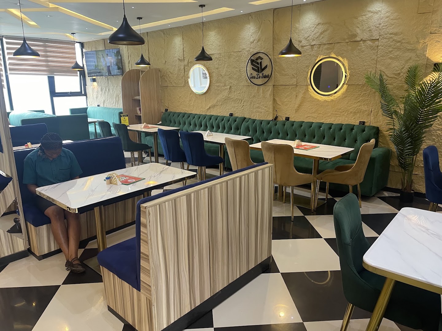 Casa de Sabor: clear photo of restaurant interior