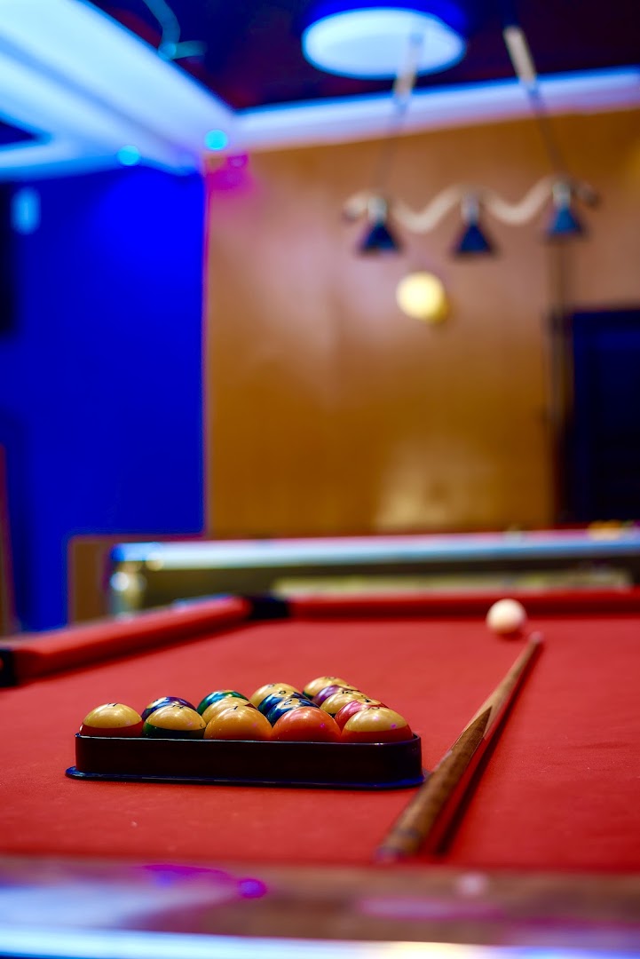 Chief Town Lounge: clear, professional shot of interior