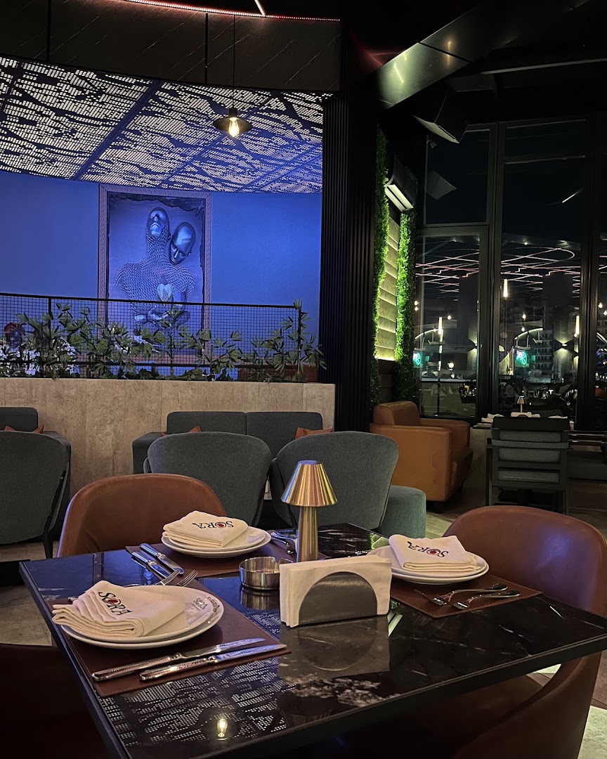 Sora Resto Lounge: attractive restaurant interior atmosphere