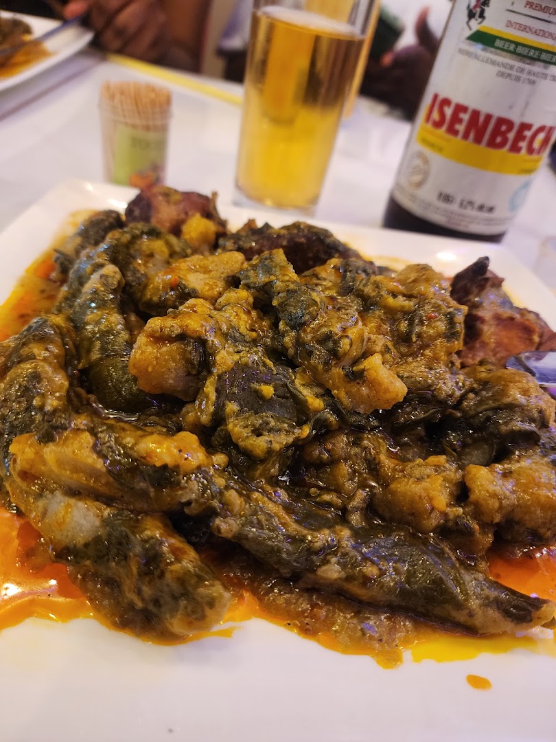 Njeiforbi Chick'n Burger: appetizing photo of restaurant food