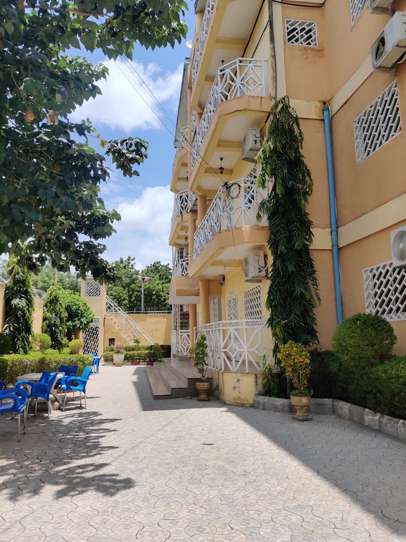 Unguesthouse: clear exterior view of venue
