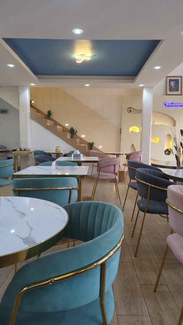Blue Sky by Eto'o: clear, inviting restaurant interior shot
