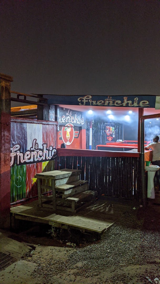 Le Frenchie: clear shot of restaurant exterior