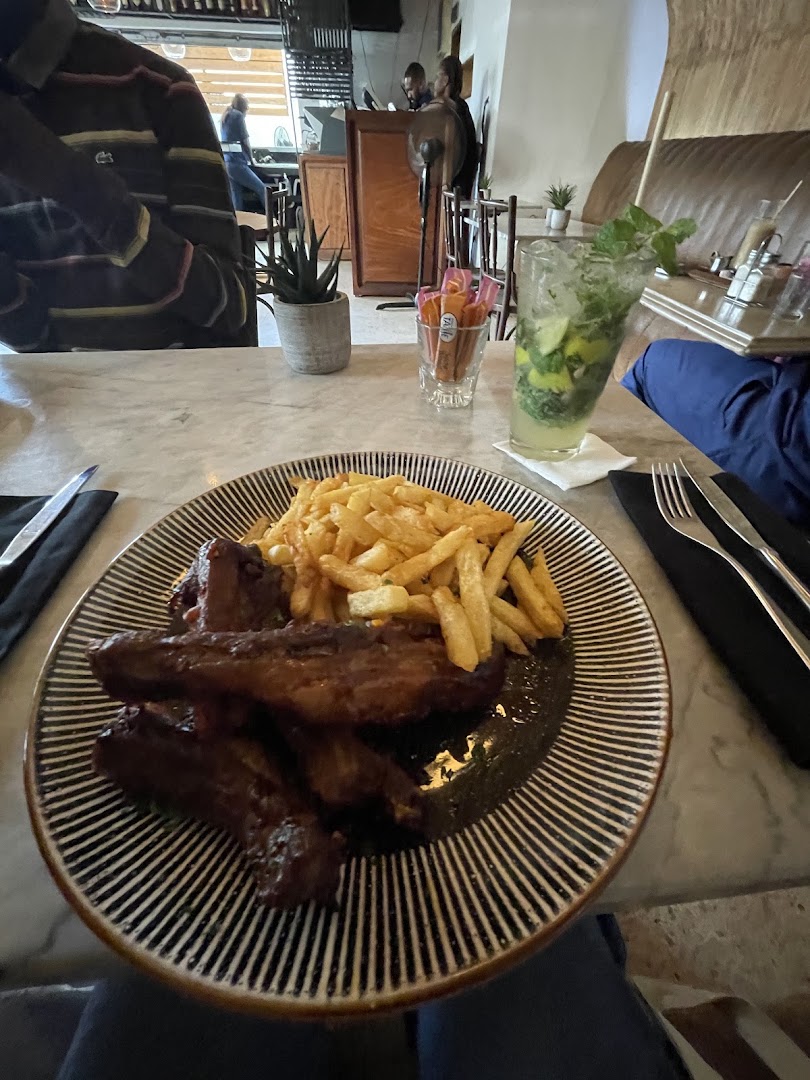 Tassa: appetizing food and drink photo