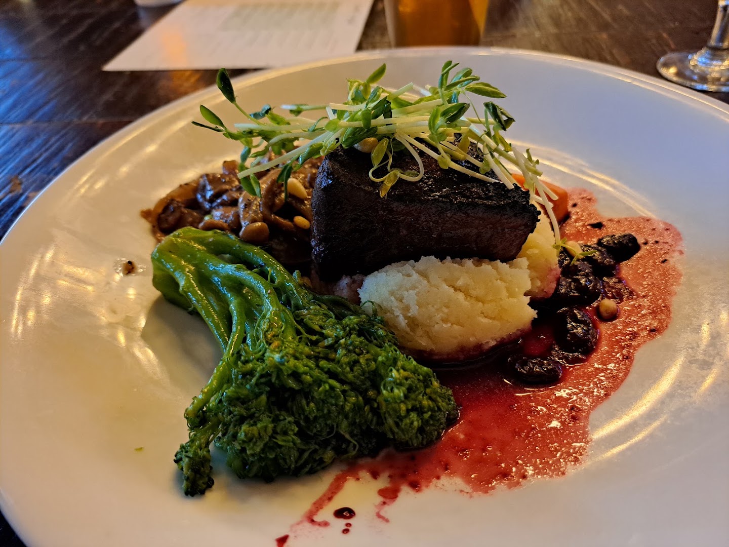 Banff Social: appetizing, high-quality food photography
