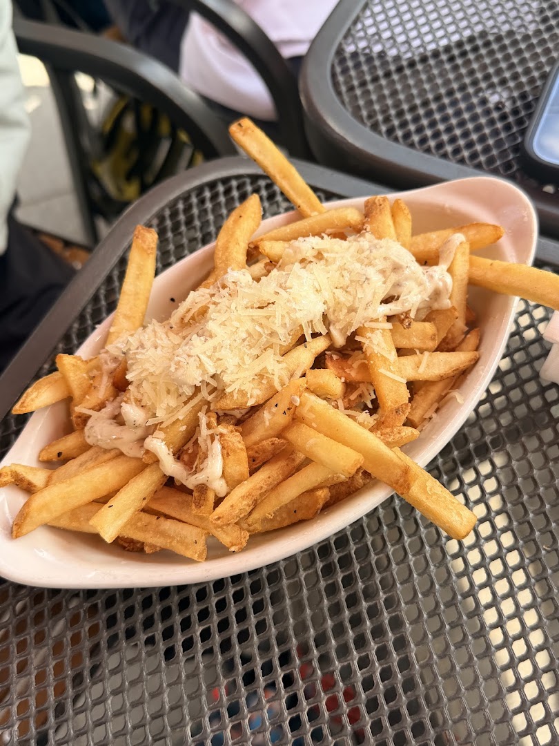 Banff Social: appetizing photo of restaurant food