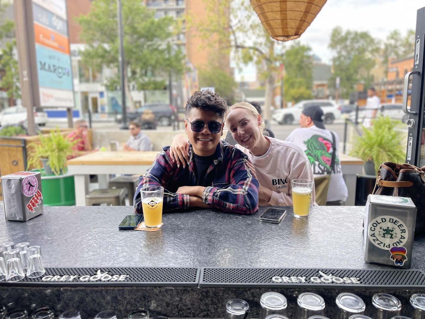 Cold Beer & Pizza: happy customers enjoying venue