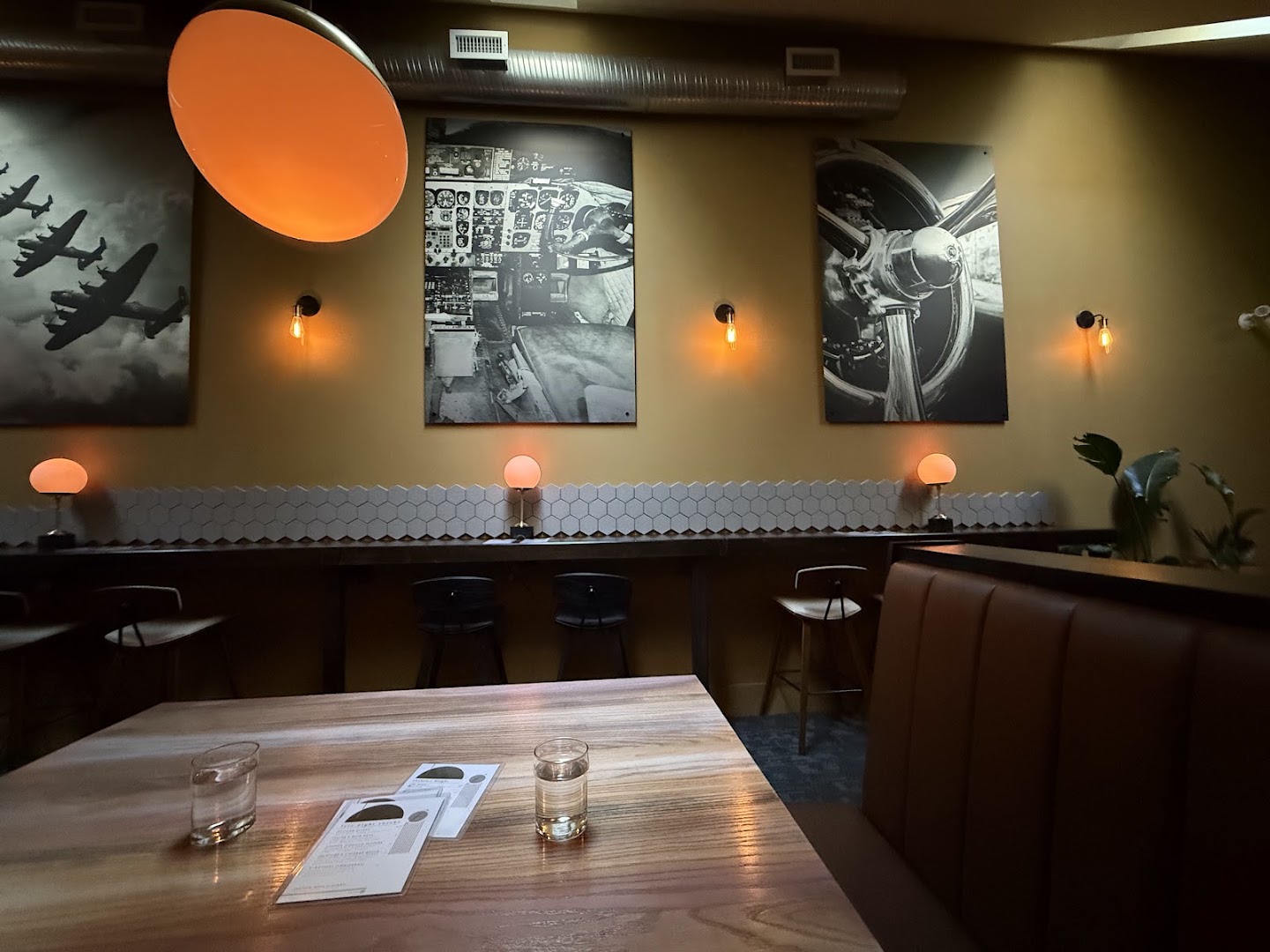 Felina's: venue atmosphere and interior