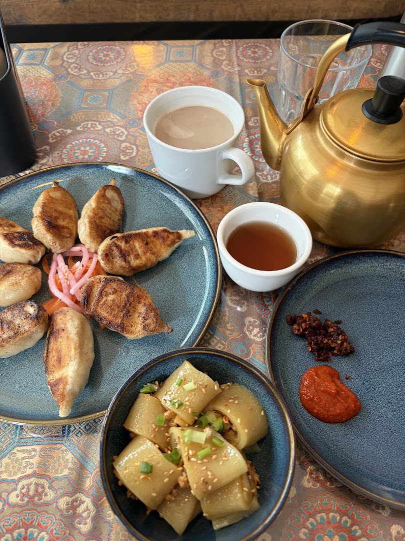 Roaming Yak: appetizing, high-quality food photography