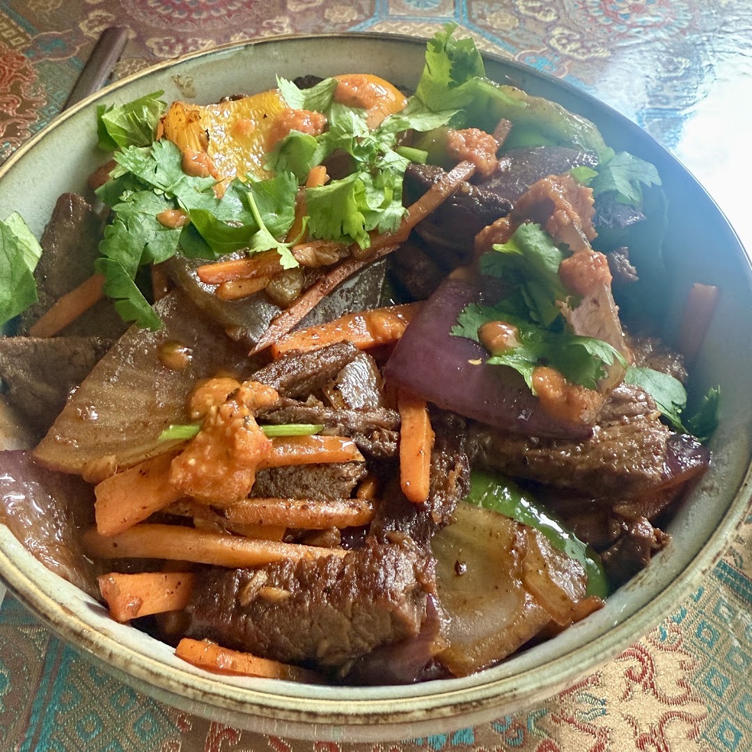Roaming Yak: appetizing, high-quality food photography