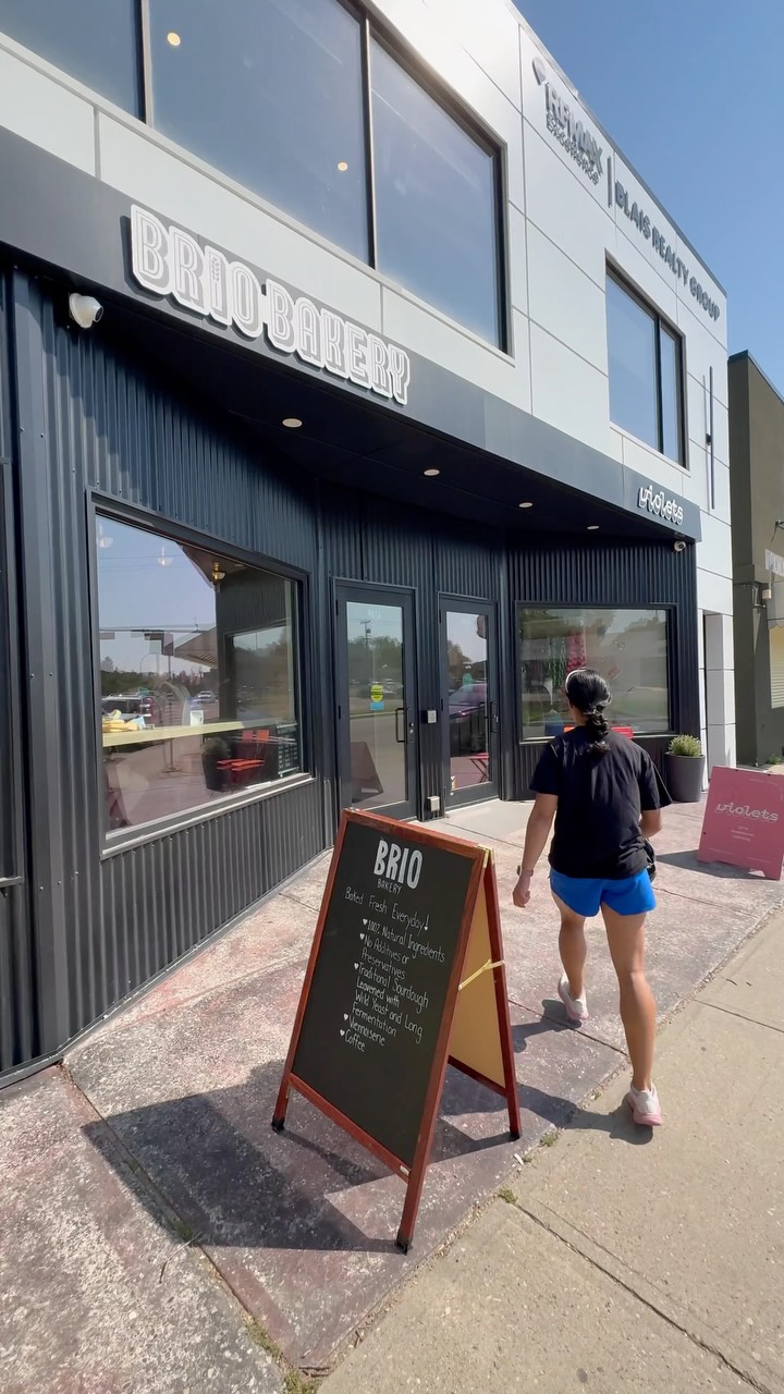 Brio Bakery: clear exterior shot of bakery