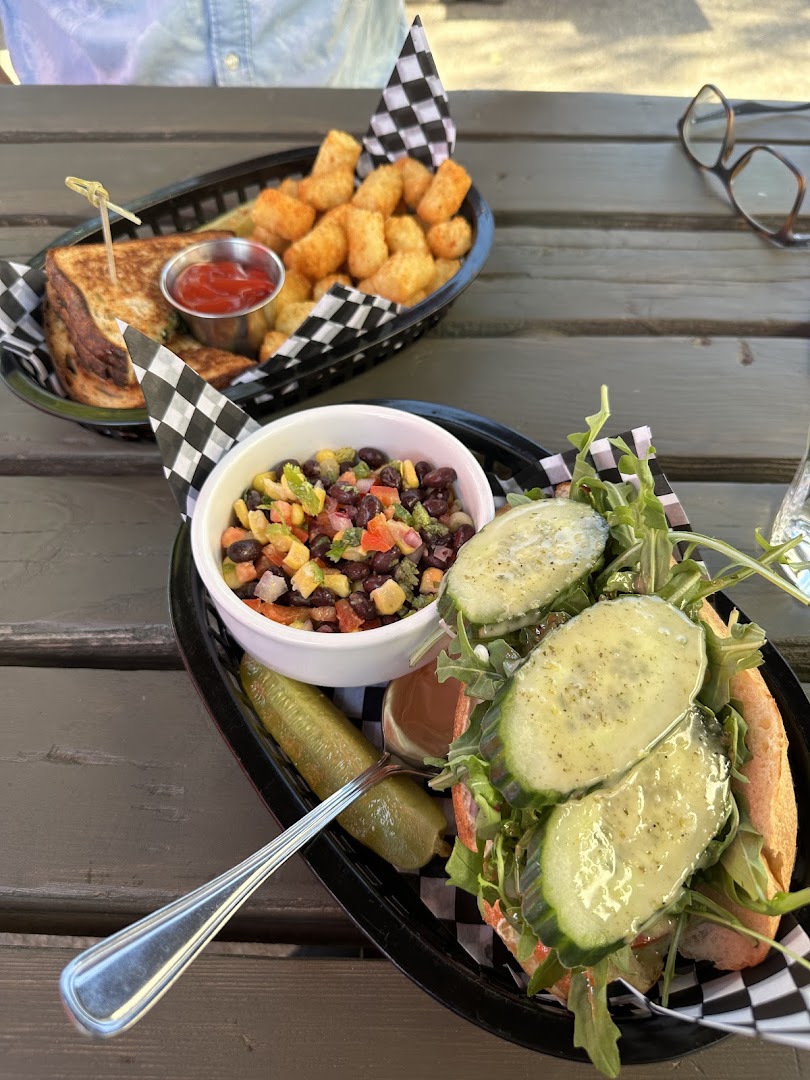 Frank's Community Pub: appetizing photo of restaurant food