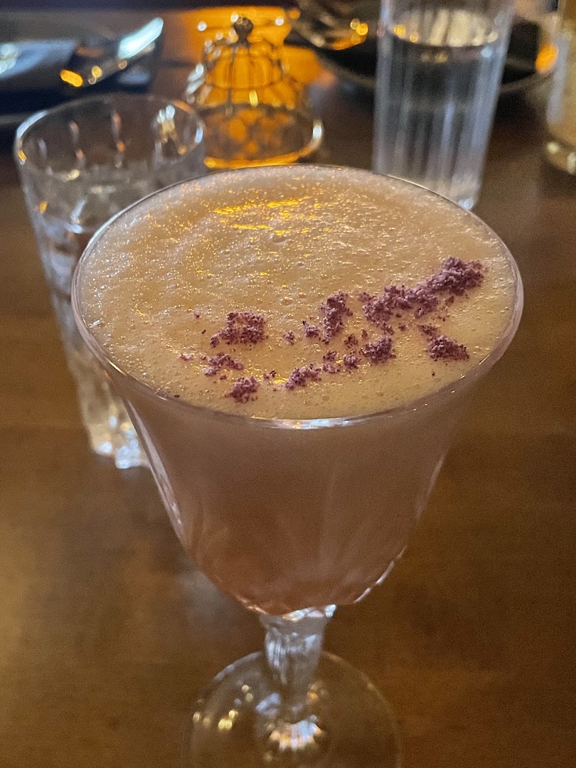 Golden Sparrow: appealing photo of a cocktail