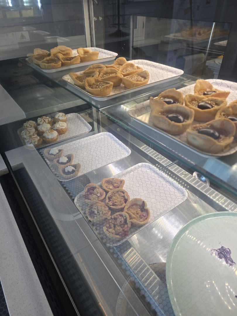 King of Tarts: clear display of shop products