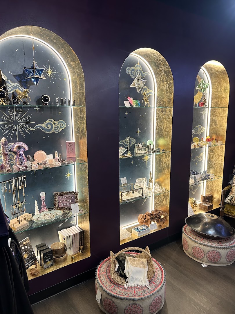 Mercurius Curio Shop: attractive display of shop products