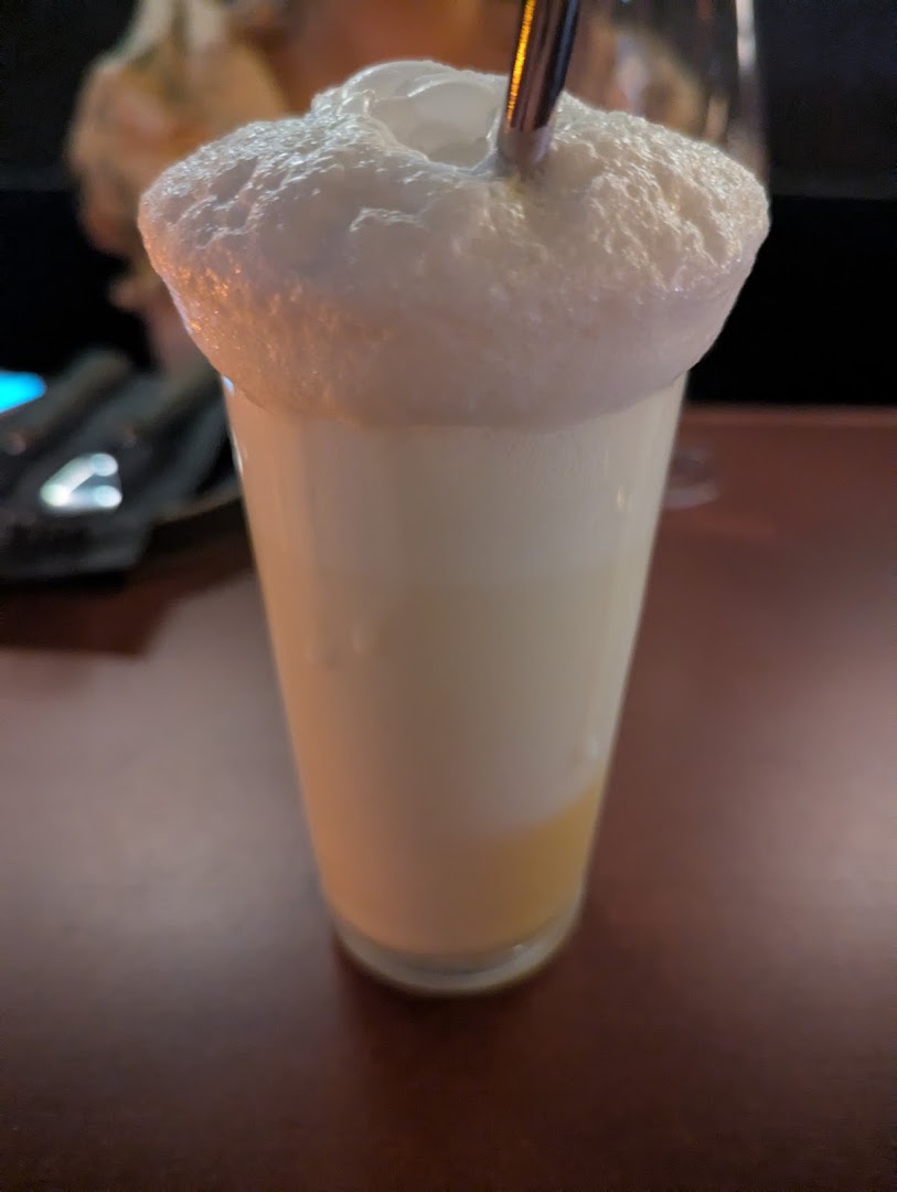 Next of Kin: appetizing, high-quality cocktail photo