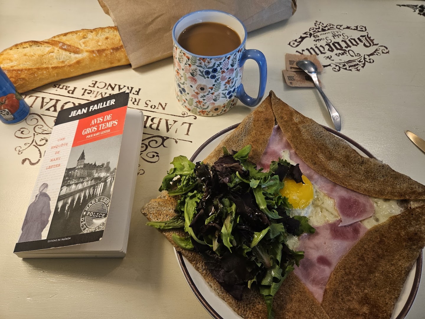Angélique French Café: appetizing breakfast food and atmosphere