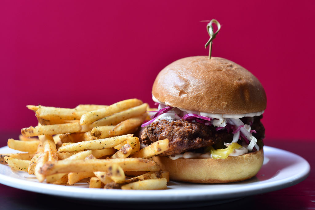 Stardust Bar + Kitchen: appetizing professional food photography