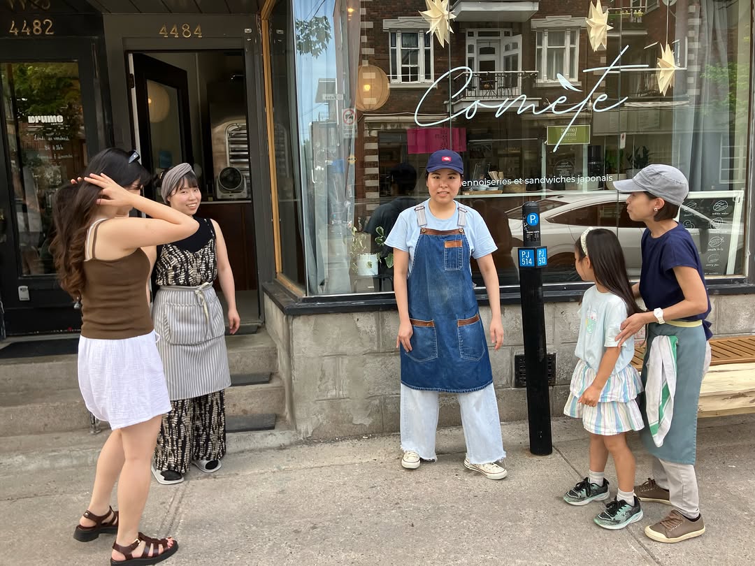 Comète BAKE SHOP: welcoming staff outside the shop