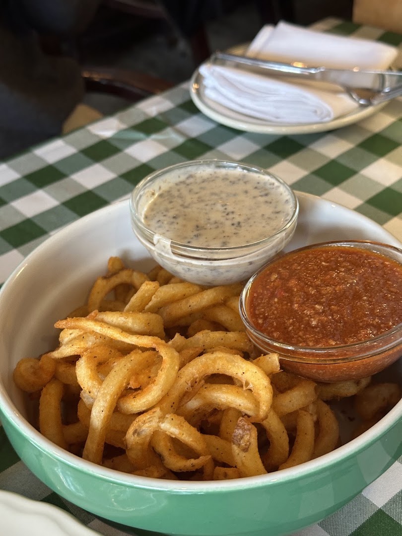 Figata: appetizing photo of restaurant food