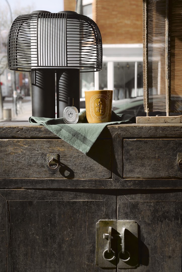 La Maison Générale: high quality product display photo