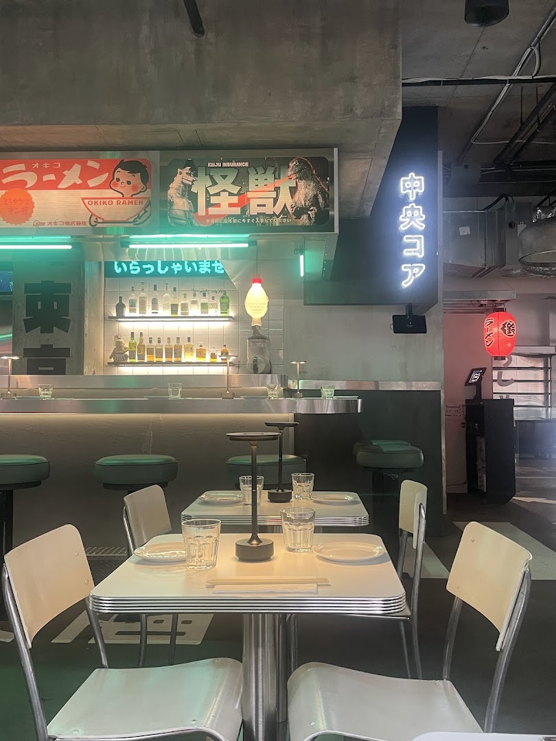 Neotokyo NAKAGIN: restaurant interior and atmosphere