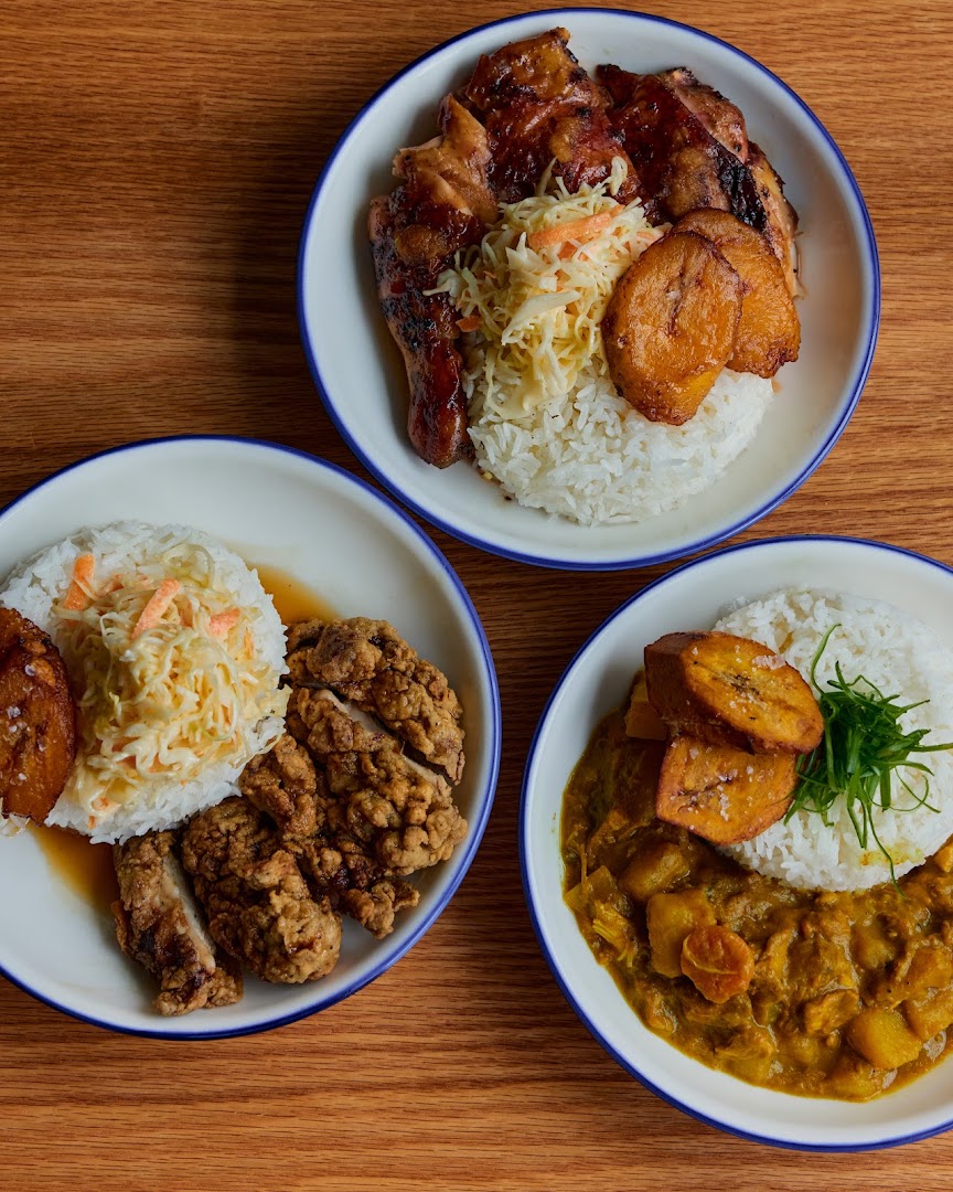 Pas de probleme cafe: appetizing, high-quality food photography