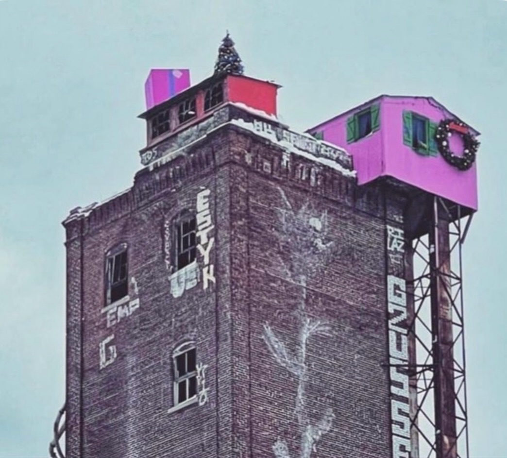 Polari: unique and clear exterior shot
