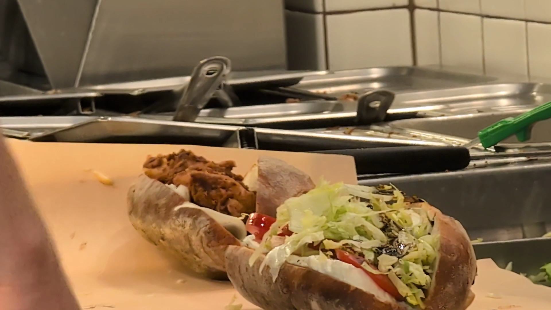Renzo Sandwich: appetizing photo of prepared food