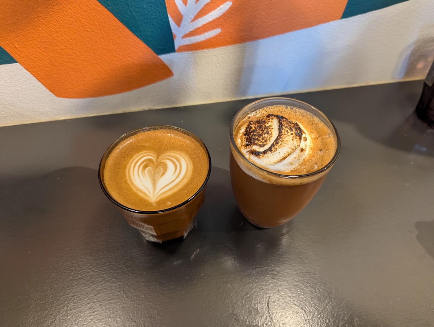 Royale Ginette: appetizing photo of coffee drinks