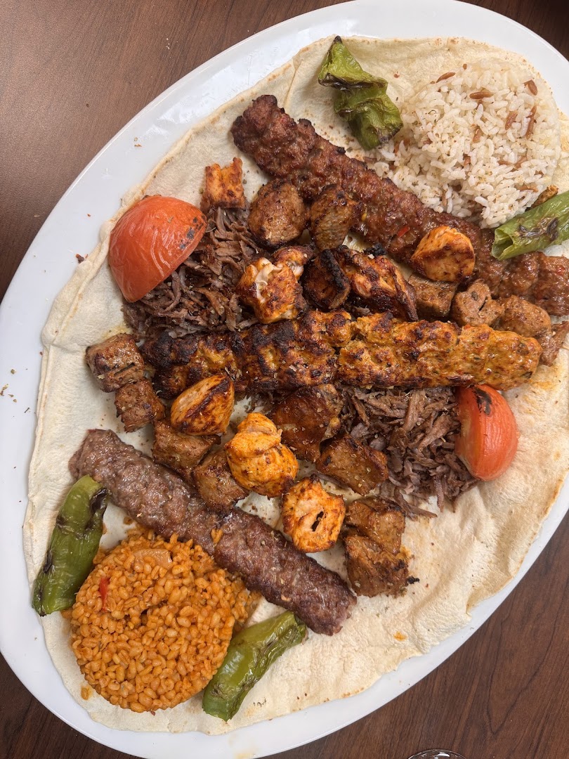 Sultan Suleyman Turkish Cuisine: appetizing, high-quality food photography