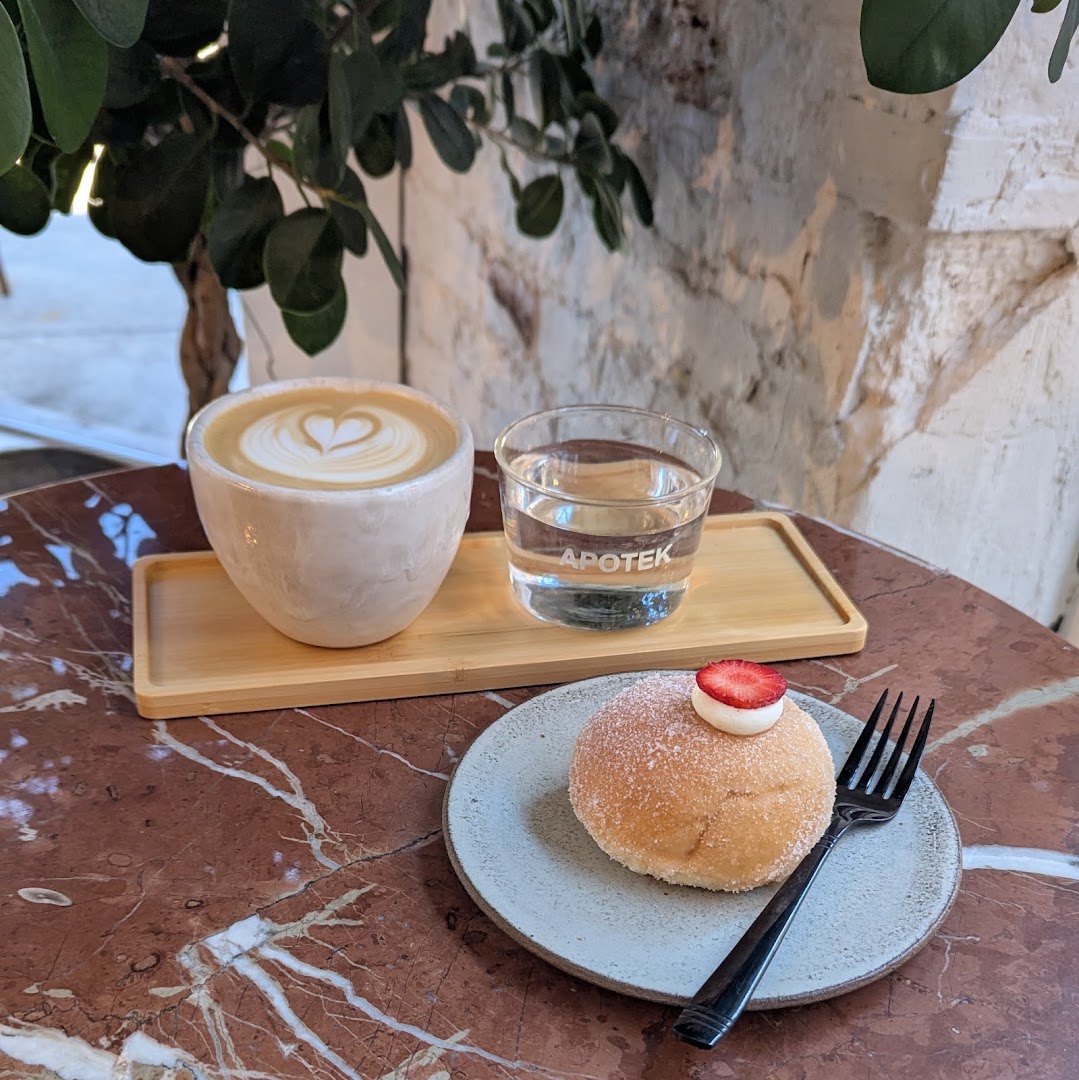 café Apotek: appealing, high-quality food and drink