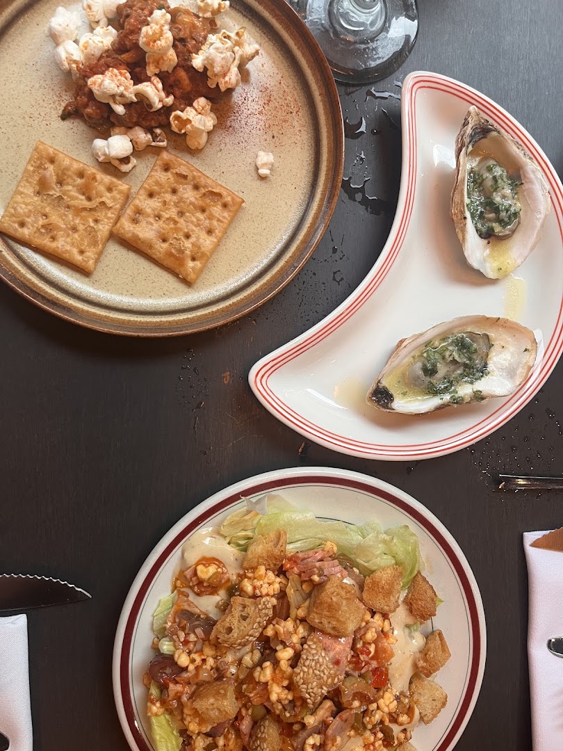 Courtbouillon: appetizing, high-quality food photography