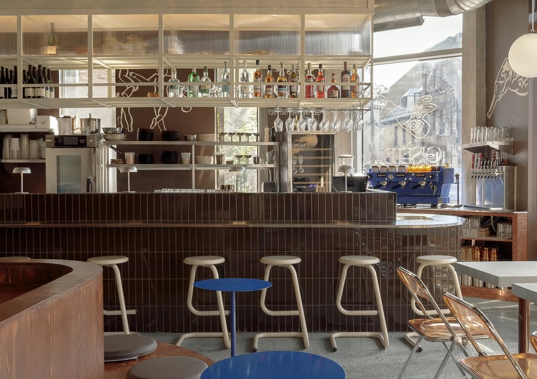 Gisèle Buvette: professional interior shot of bar