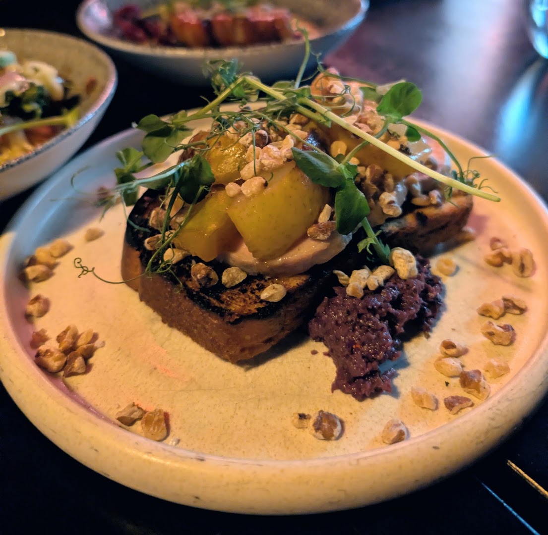 Jekyll & Hyde Bar à tapas: appetizing, high-quality food photography
