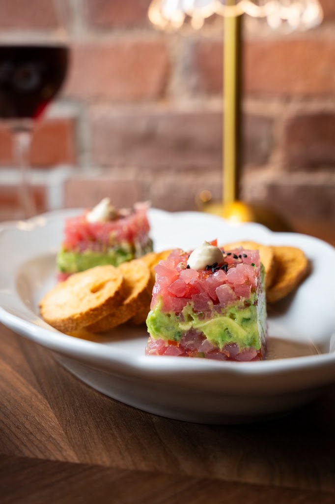 Grotto: high quality, appetizing food photography