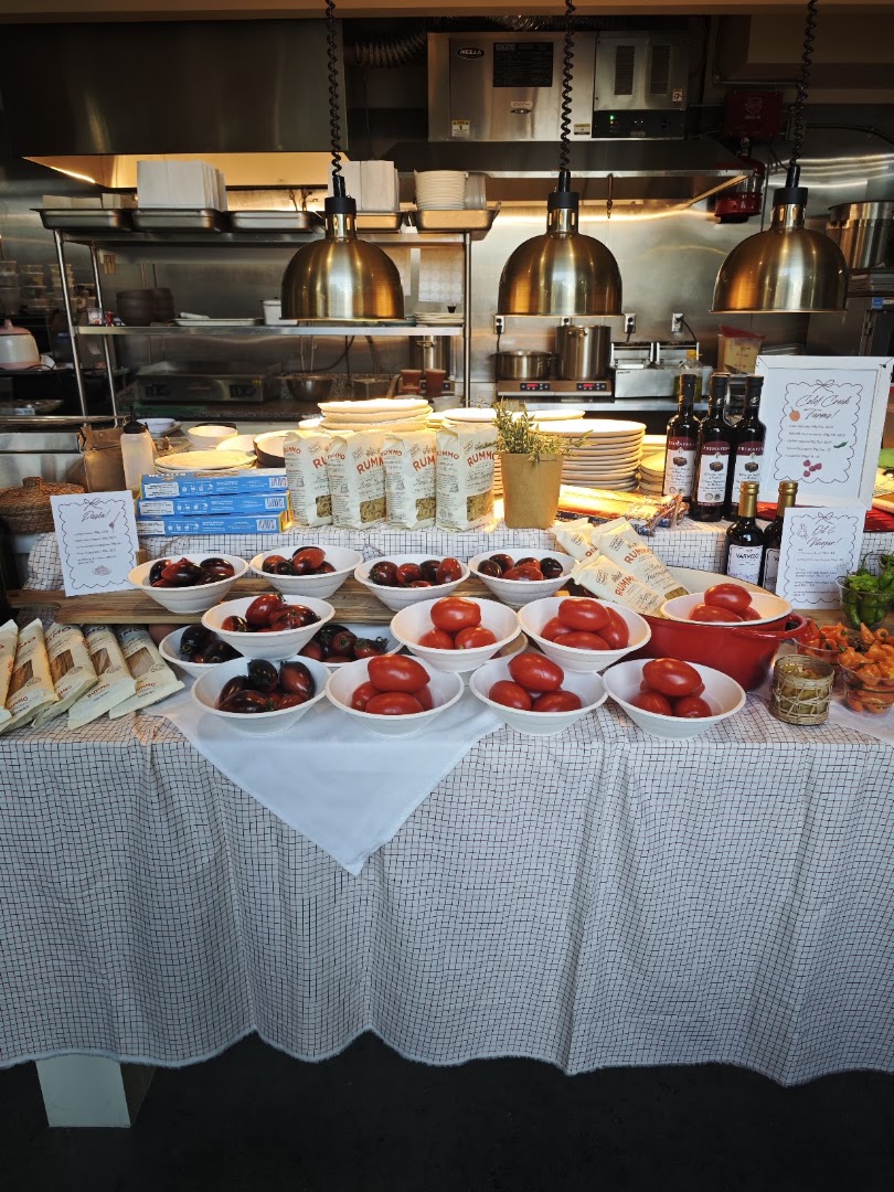 ALMA+GIL: appetizing display of fresh ingredients