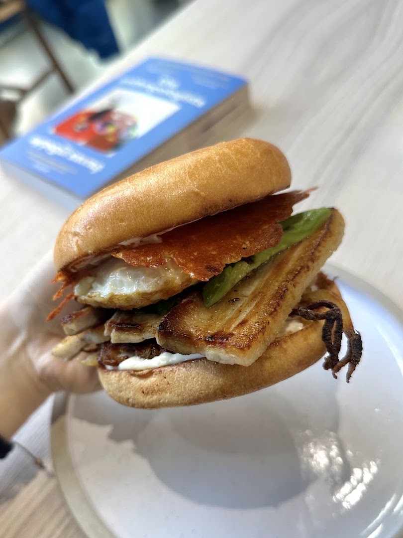 ALMA+GIL: appetizing, high-quality food photo