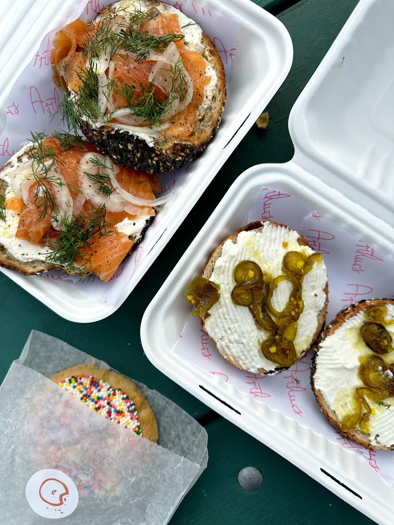 Arthur's Snackette: appetizing food photography