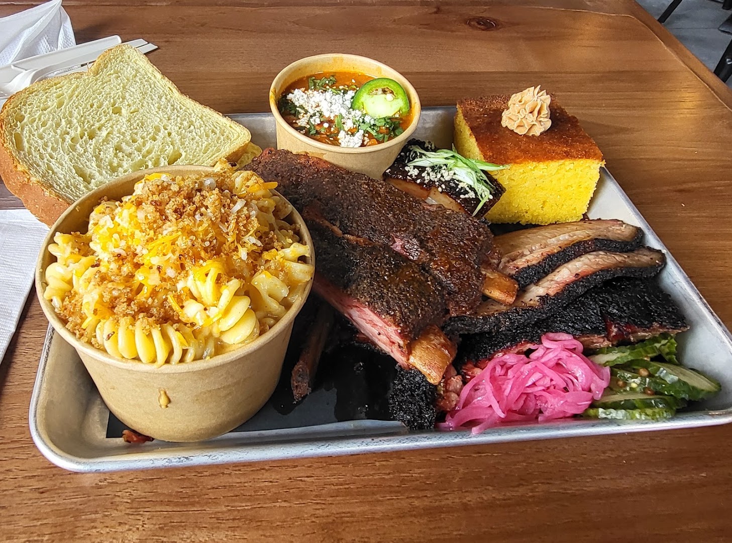 Golden Horseshoe Barbecue: appetizing, high-quality food photography