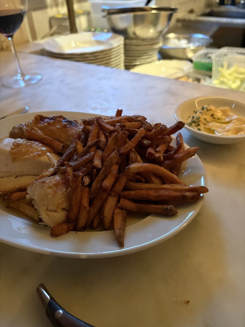 Martine's Wine Bar: appetizing photo of served food
