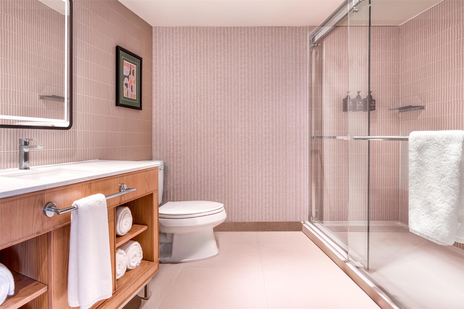 TOOR Hotel: clean professional hotel bathroom photo