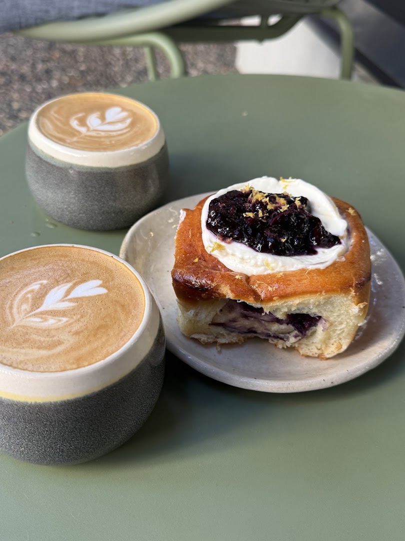 Chez nous Bakery & Coffee: appetizing, high-quality food photography