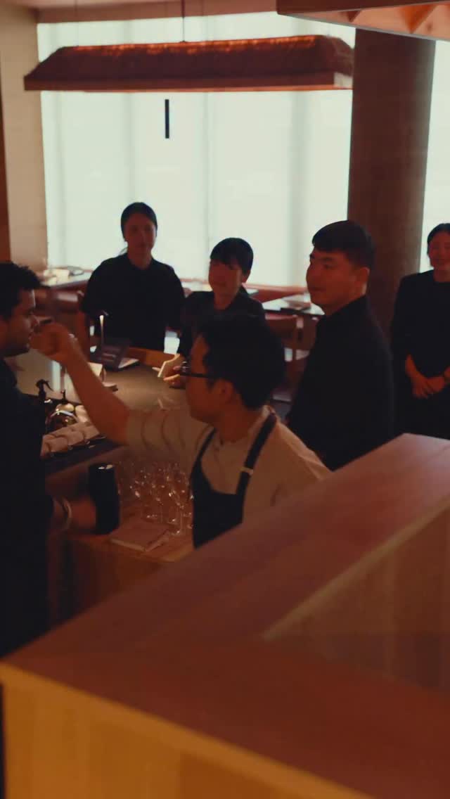 Jeju: staff and restaurant atmosphere
