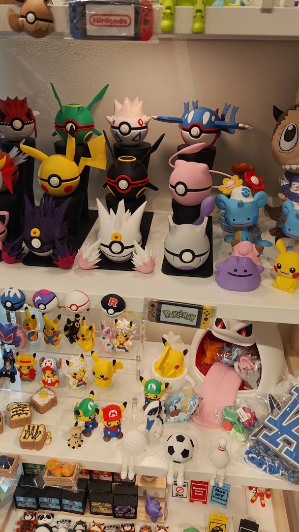 Local Crafters Gastown: clear display of shop products