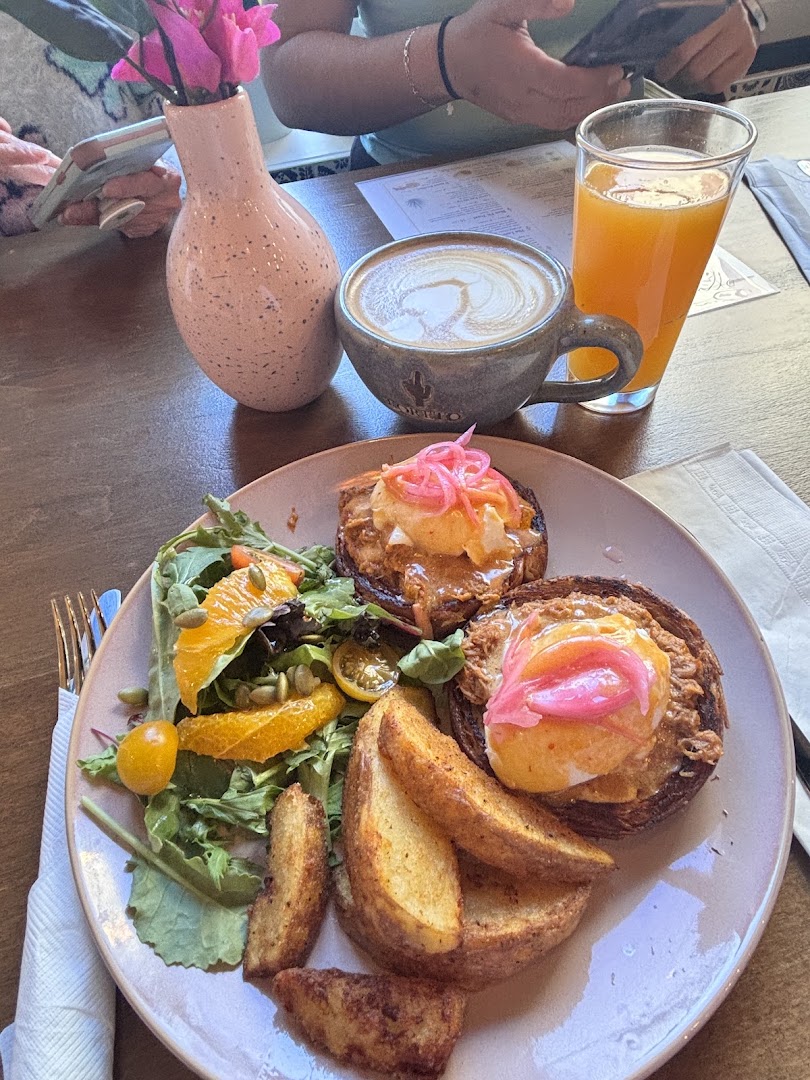 Loreto Brunch and Dinner: appetizing, high-quality brunch food photo