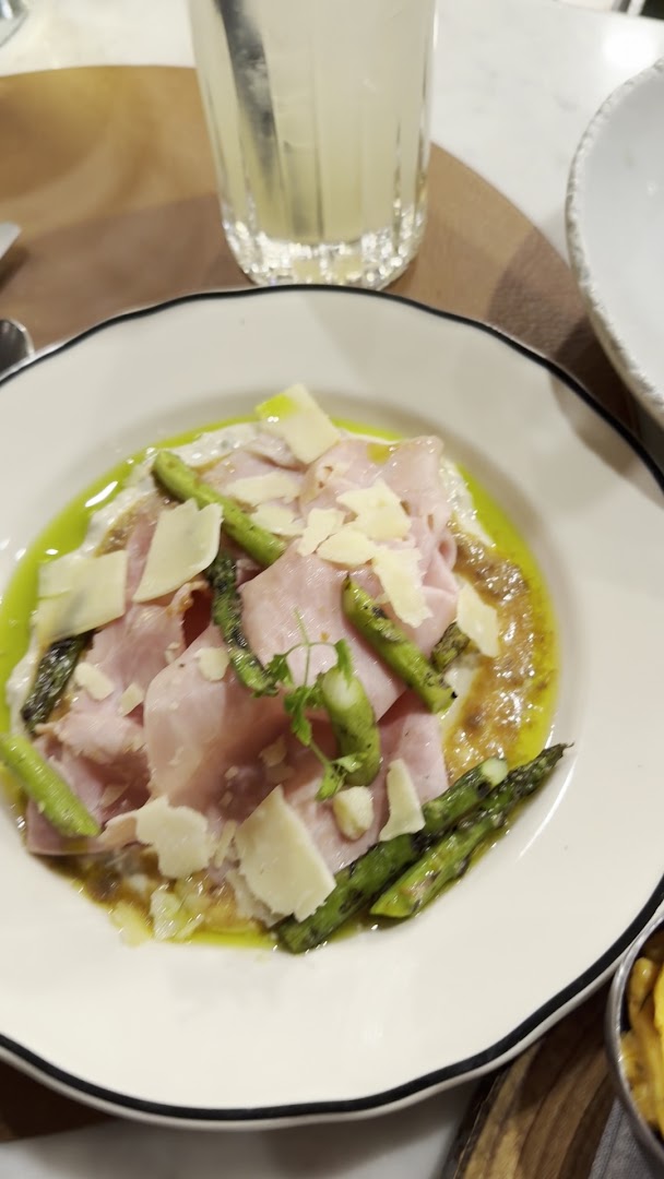 Lorette Brasserie: appetizing, high-quality food photography