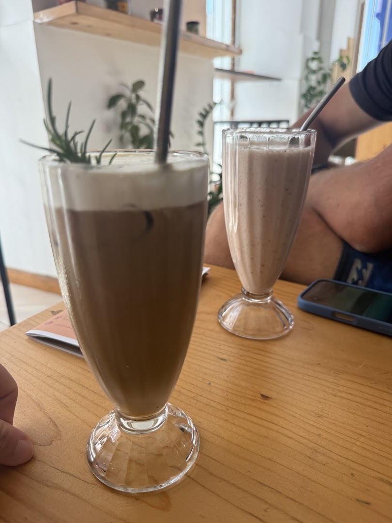 Kafê Djan Djan: appetizing photo of drinks served