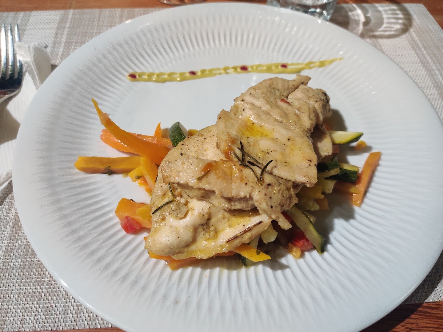Kaza Katxupa: appetizing, well-lit food presentation