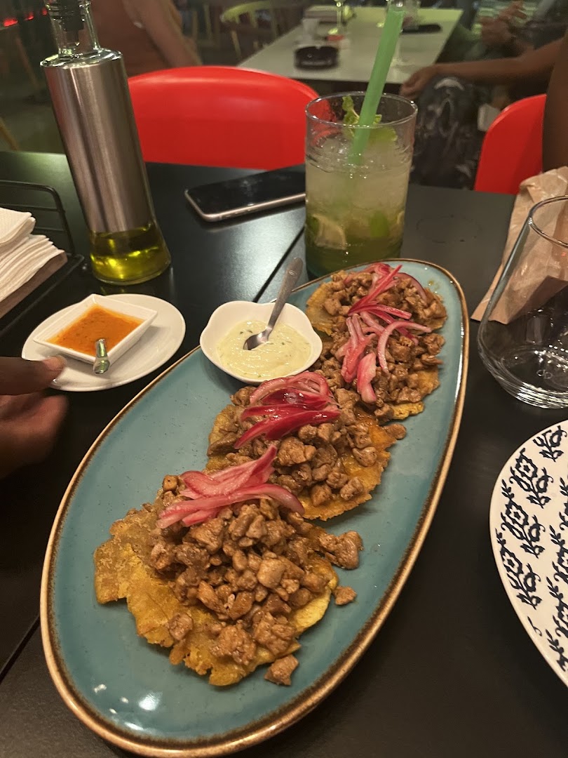 Lágrima Negra: appetizing photo of bar food